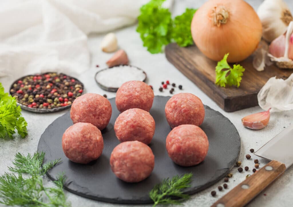 How to Make A Meatball, Homemade with Beef and Pork 1 AdobeStock 449492060 |